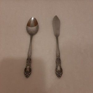 Lustre Ware Korea 1 Dinner Fork 1 Dinner Knife Flatware Scroll Floral READ DISC.